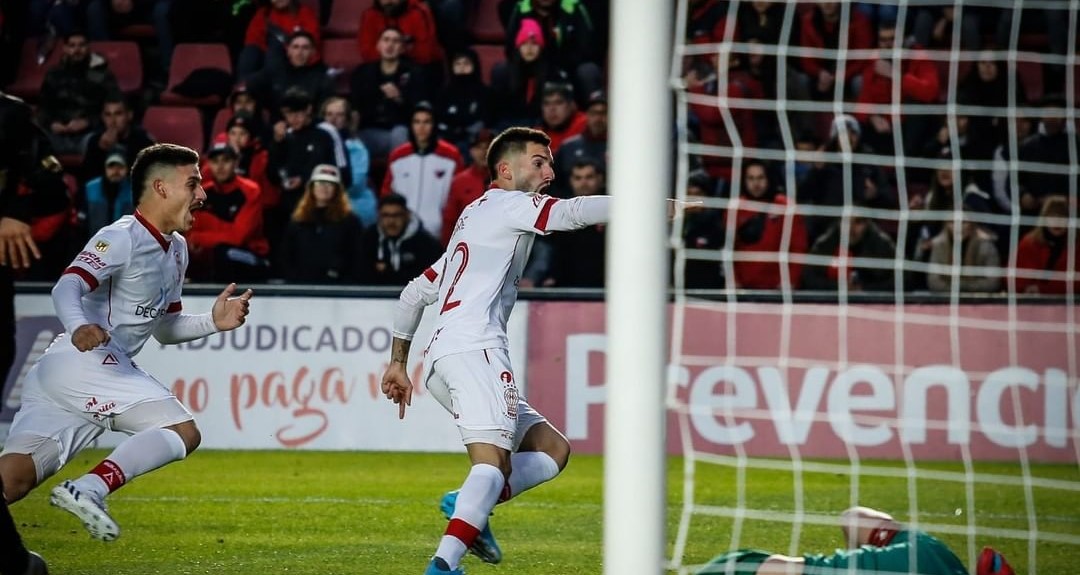 Huracán volvió al triunfo tras batir a Colón en Santa Fe