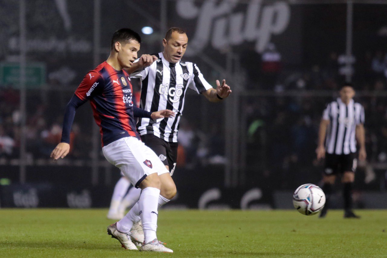 ¡Marcelo Díaz gritó campeón! Libertad se coronó en Paraguay tras vencer a Cerro Porteño