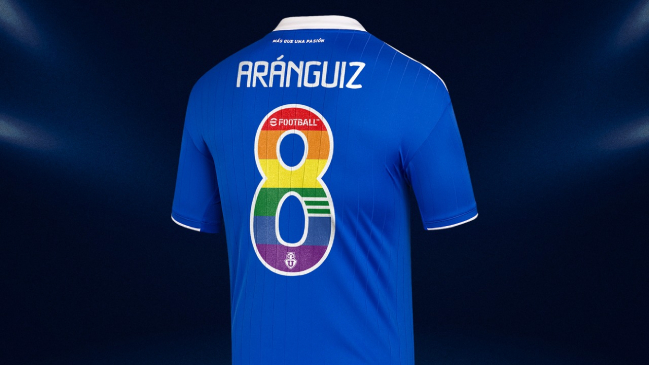 La U saltó a la cancha con un estampado en honor al orgullo y diversidad sexual