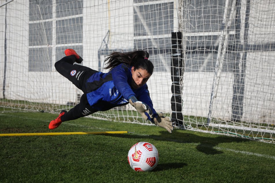 La Roja femenina tuvo su último entrenamiento antes de la revancha contra Venezuela