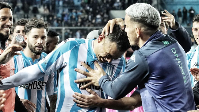 Presidente de Racing se descargó por salida de Nery Domínguez a la U