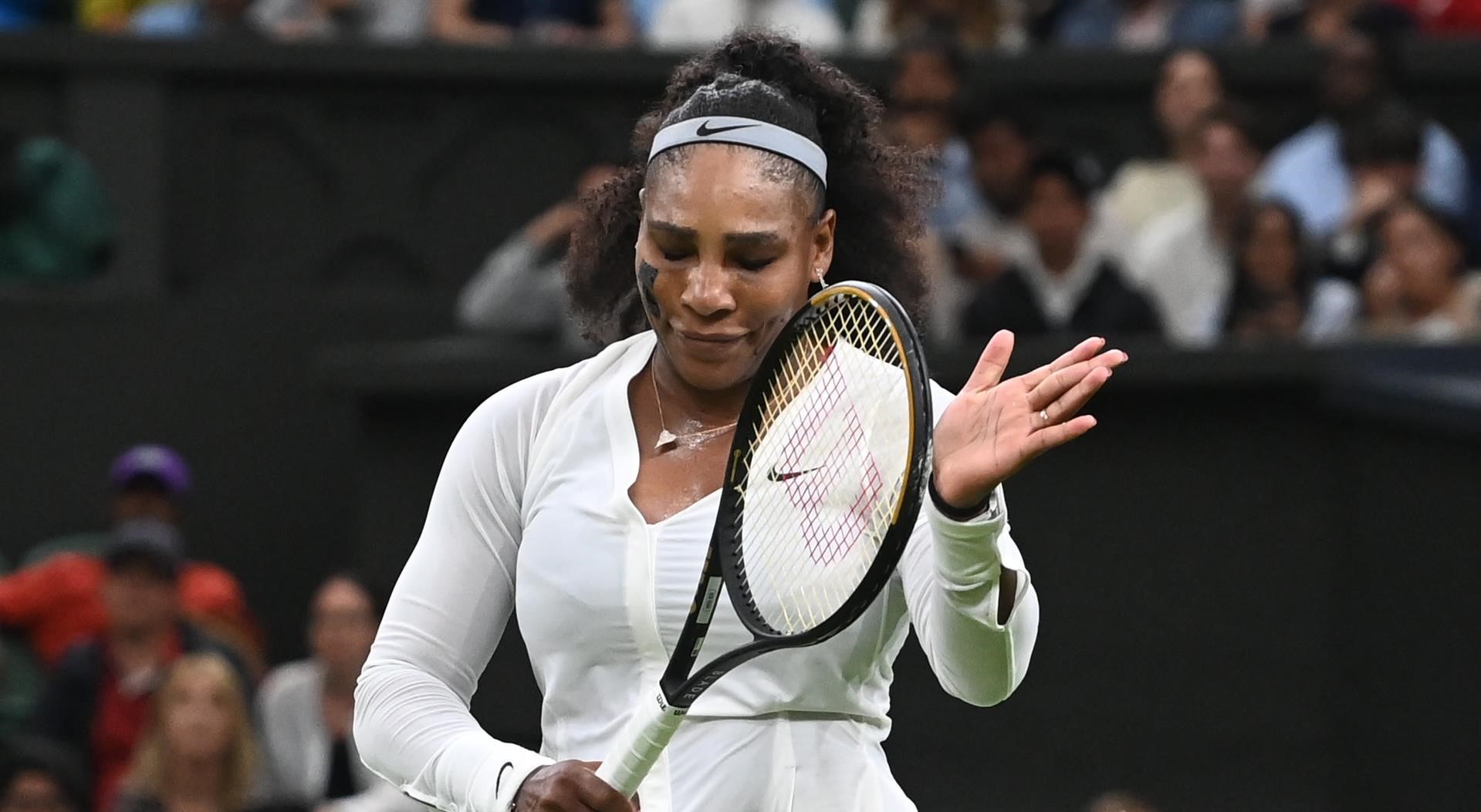 Serena Williams volvió al circuito individual con derrota en la primera ronda de Wimbledon