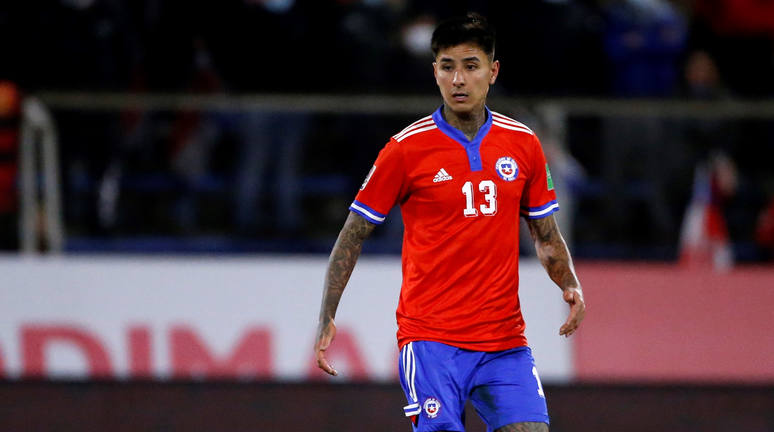 Medio hizo grave denuncia que involucra a Erick Pulgar