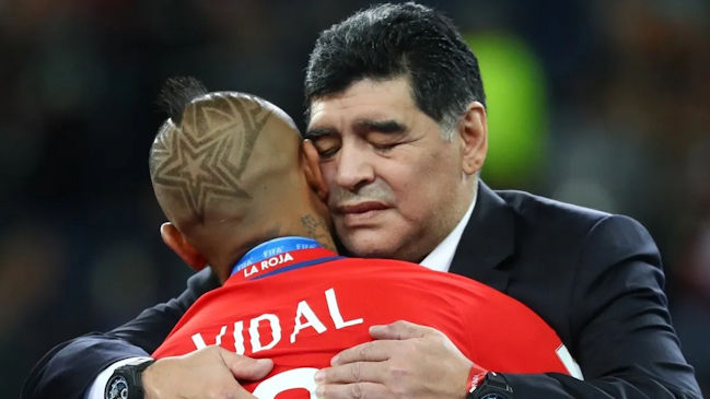 El día en que Maradona pidió a Vidal para Boca Juniors: “Le pongo la camiseta directamente”