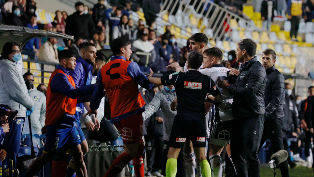 Revive el friccionado empate de Colo Colo ante Everton en Viña del Mar