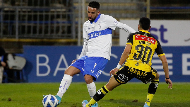 Mauricio Isla jugó el primer partido de su carrera en la División de Honor del fútbol chileno