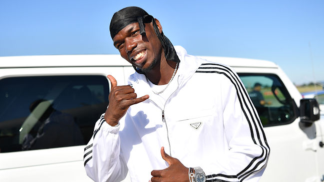 Paul Pogba aterrizó en Italia para convertirse en nuevo jugador de Juventus