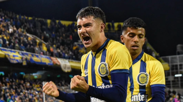 Rosario Central batió a Sarmiento y celebró su primer triunfo con Carlos Tévez al mando
