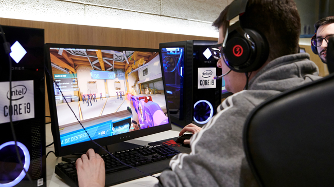 Universidad venezolana inauguró academia de videojuegos deportivos en Caracas