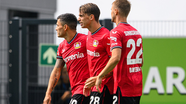 Charles Aránguiz fue capitán en goleada de Bayer Leverkusen en primer amistoso de pretemporada