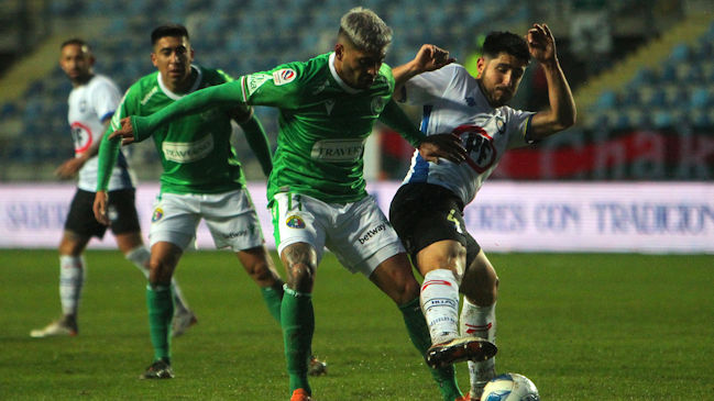 Audax Italiano y Huachipato igualaron bajo una intensa lluvia en El Teniente