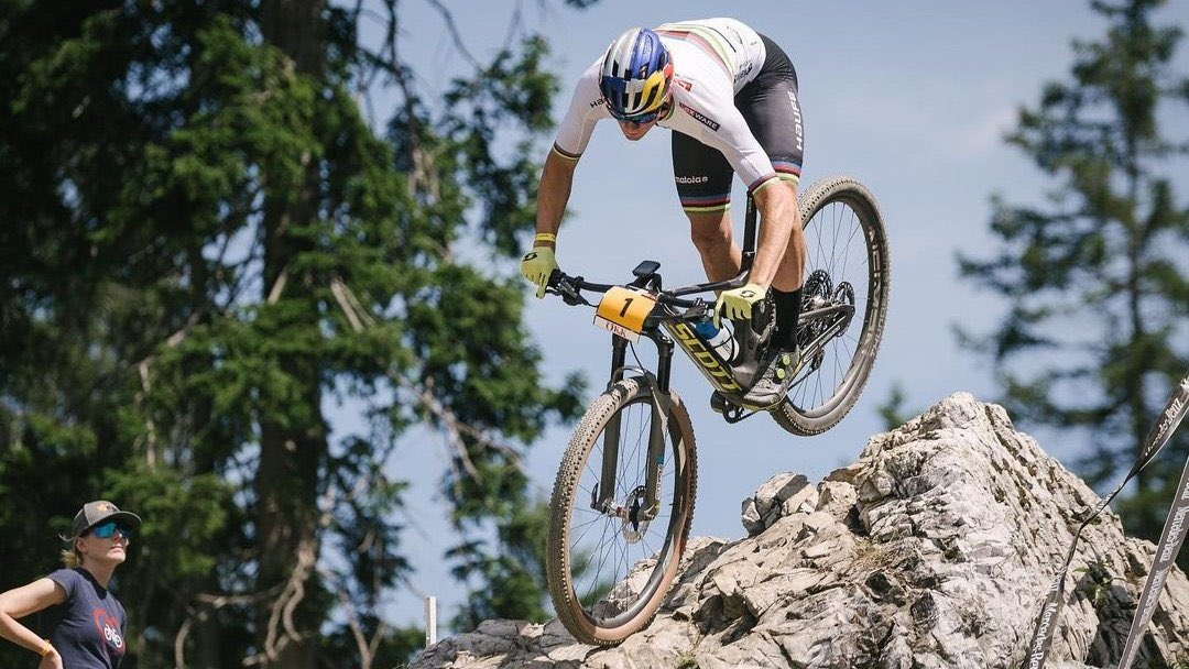 Martín Vidaurre se coronó campeón en la Copa del Mundo de Lanzerheide