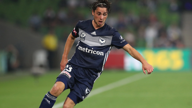 Marco Rojas arribó a Chile para sumarse como refuerzo de Colo Colo