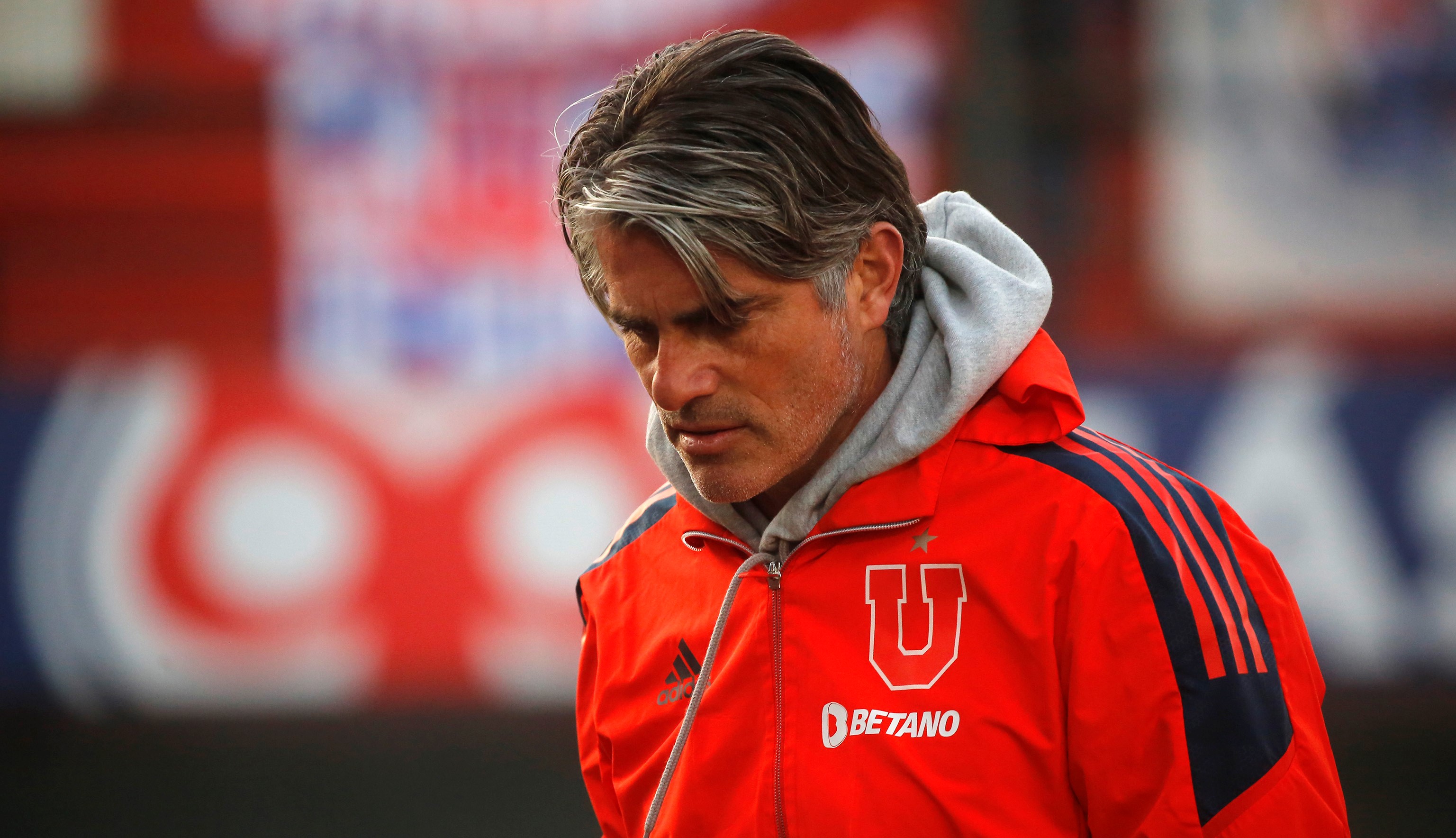 Diego López dejó sus documentos en el avión desde Antofagasta a Santiago