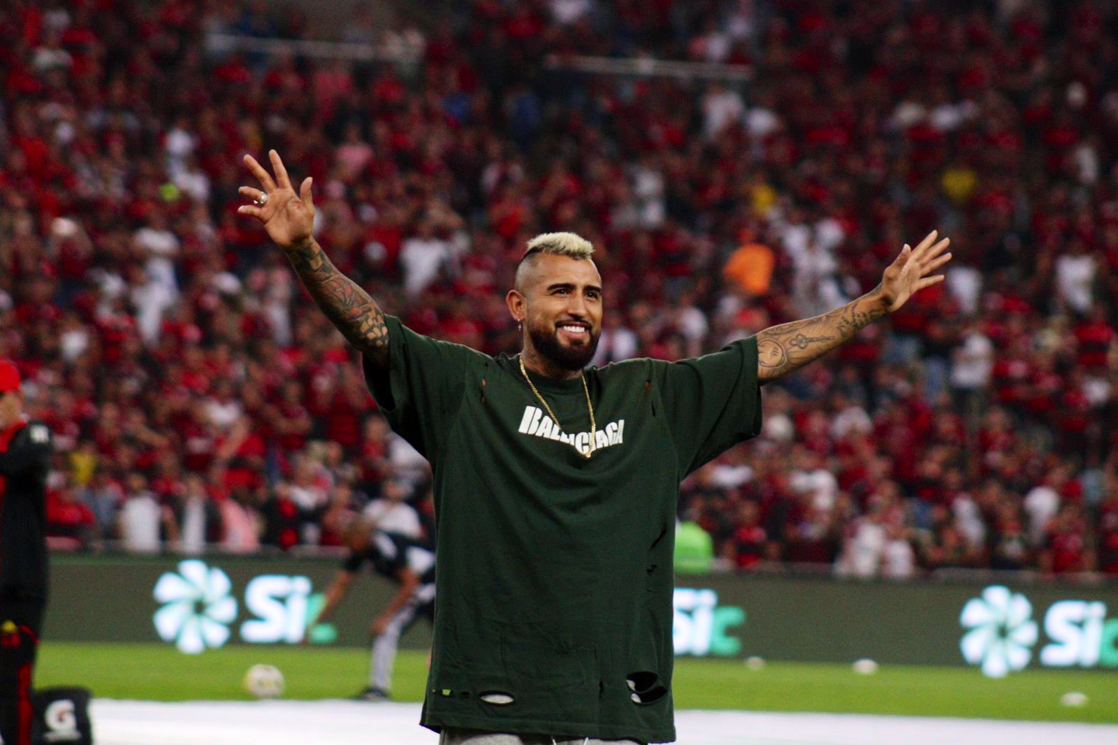 La cuenta oficial del Maracaná también le dio la bienvenida a Arturo Vidal