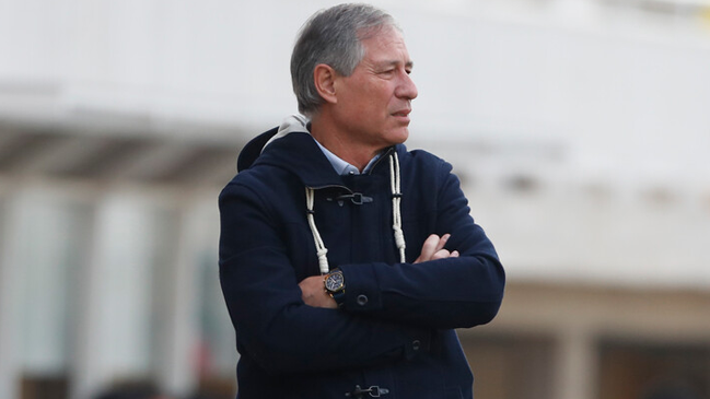 Holan y la condición de las canchas en Chile: Es una de las tareas pendientes