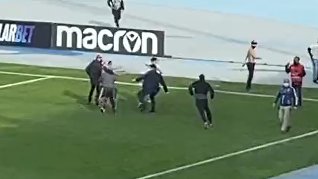 Espectadores protagonizaron incidentes en la previa del Audax-Colo Colo