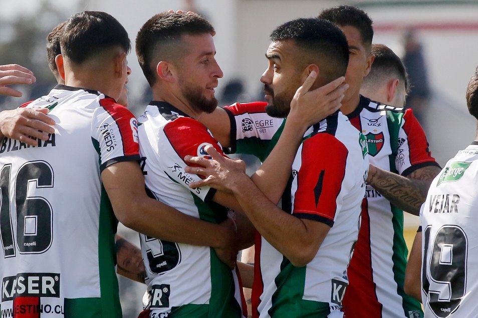 Palestino vapuleó a Coquimbo Unido y lo hundió en la tabla de posiciones