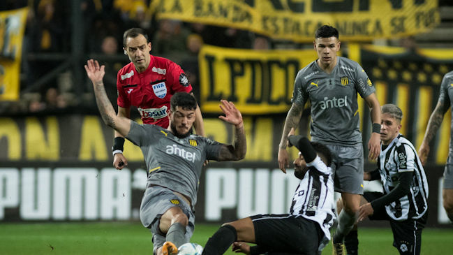 Christian Bravo marcó un golazo en vibrante empate entre Montevideo Wanderers y Peñarol