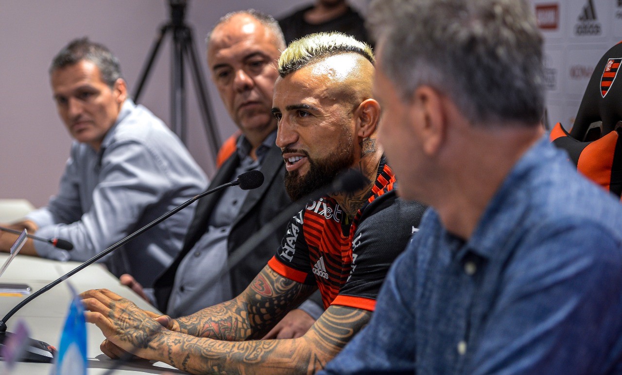 Vidal y lucha con Bravo por ser el chileno más exitoso: En Flamengo voy a ganar muchos títulos