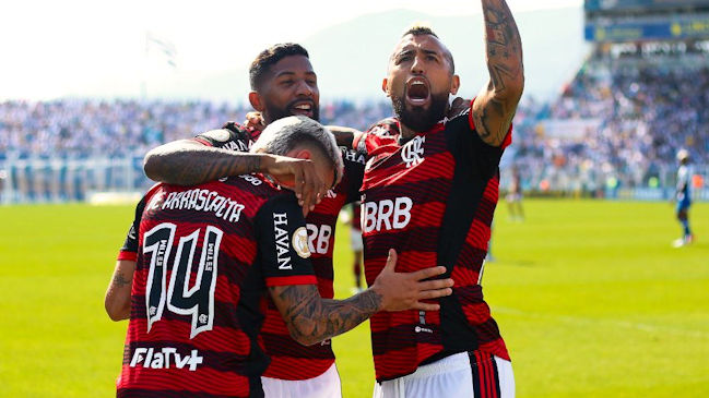 Vidal festejó por primera vez con Flamengo en el exigido triunfo sobre Avaí