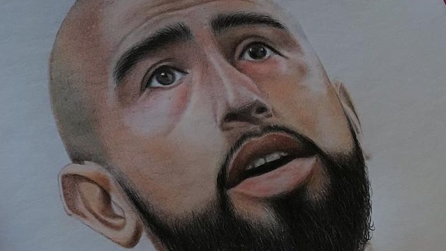 Dibujante llamó la atención de Arturo Vidal con diseño realista
