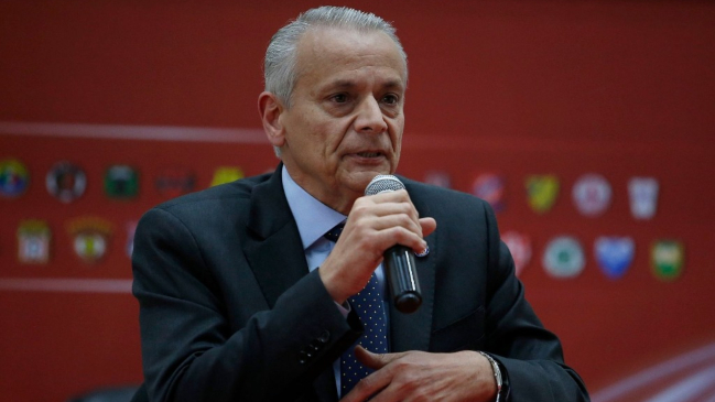 Ex asesor de Javier Castrilli también puso una millonaria demanda en contra de la ANFP