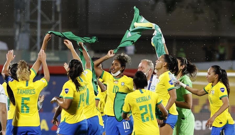 Brasil clasificó al Mundial y a los JJ.OO. y jugará la final de la Copa América femenina