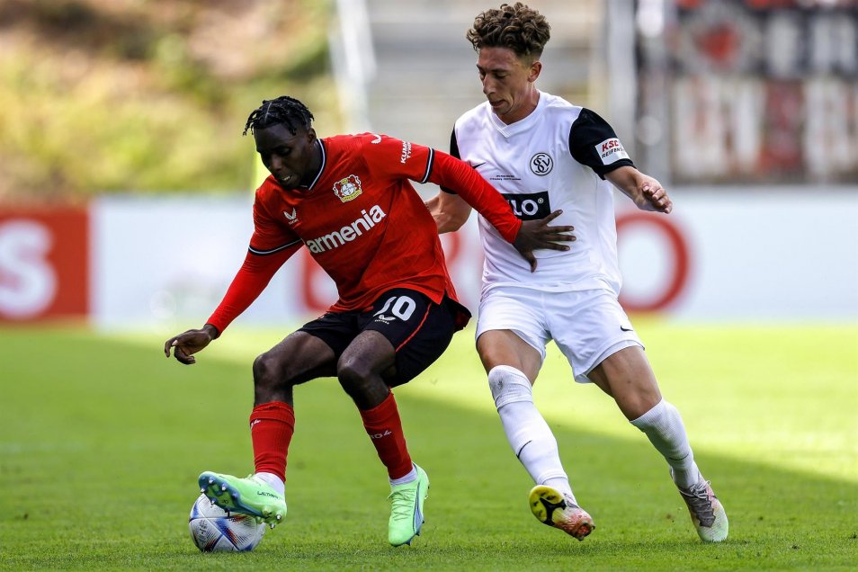 El Leverkusen de Aránguiz se despidió de la Copa alemana al caer con el modesto Elversberg