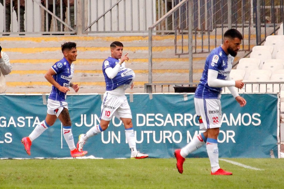 Antofagasta tomó un respiro con triunfo ante un atribulado Coquimbo Unido
