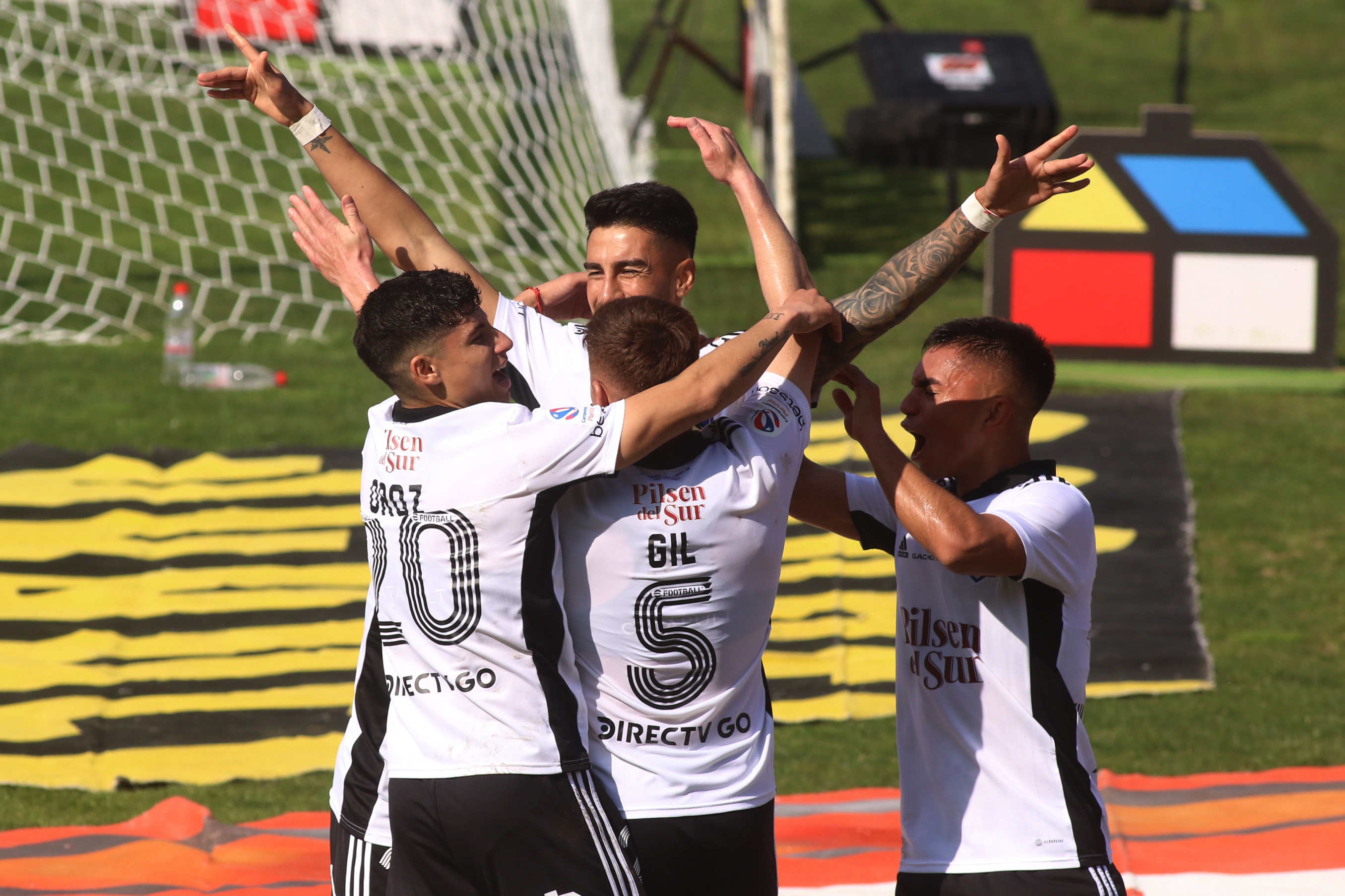 Colo Colo dominó a U. de Chile en Talca y extendió su hegemonía en el Superclásico
