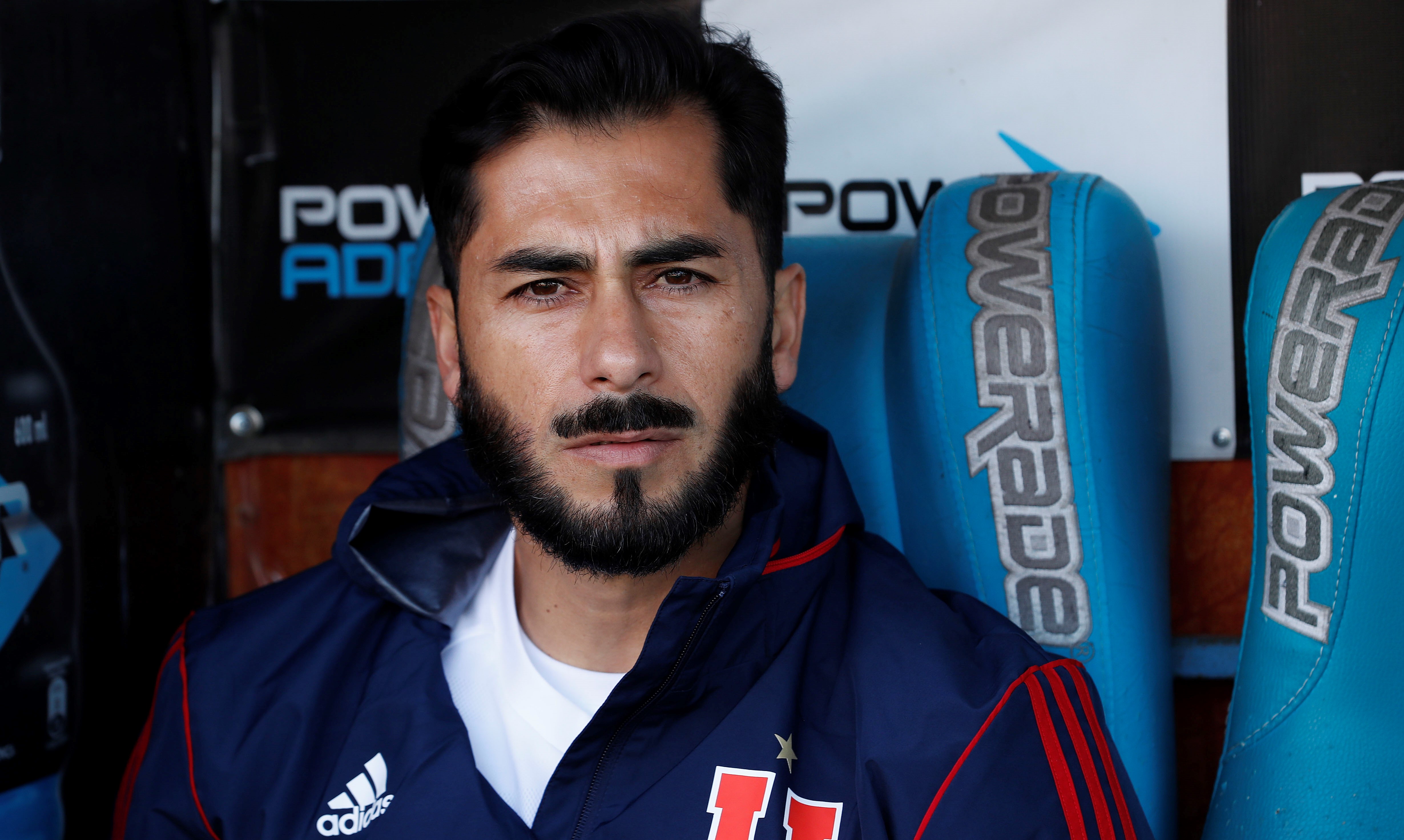 Johnny Herrera: Los defensas de la U no están para Primera División