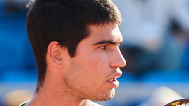 Carlos Alcaraz fue frustrado por Sinner en la final de Umag