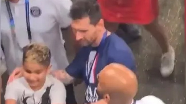 El tierno gesto de Lionel Messi con un pequeño niño en Tel Aviv