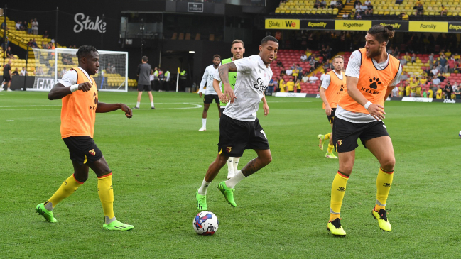 Francisco Sierralta fue titular en el estreno ganador de Watford en el Championship