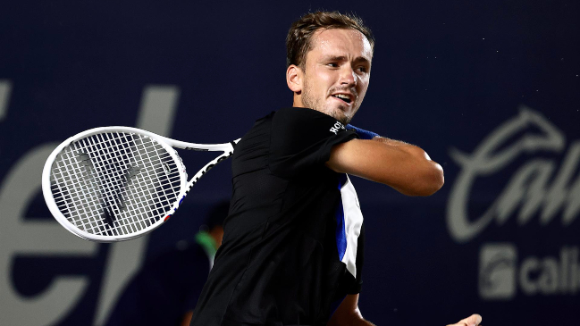 Medvedev avanzó a semifinales en Los Cabos tras batir con categoría a Berankis