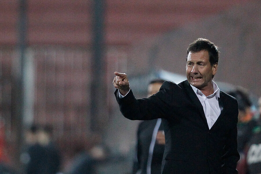 Fernando Díaz: En Chile ha habido un enredo con árbitros y de equipos grandes con posibilidad de descender