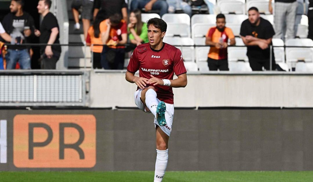 Diego Valencia fue citado en Salernitana para duelo ante Parma por la Copa Italia