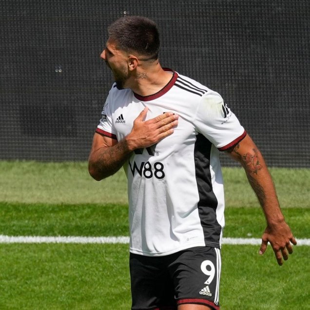 Darwin Núñez y Mohamed Salah salvaron a Liverpool en empate ante Fulham