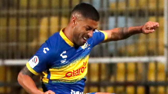 Campos López ejecutó una contra letal y puso la ventaja para Everton ante la UC