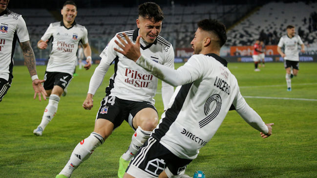 Colo Colo se impuso sin dificultad a Antofagasta y sigue como sólido líder