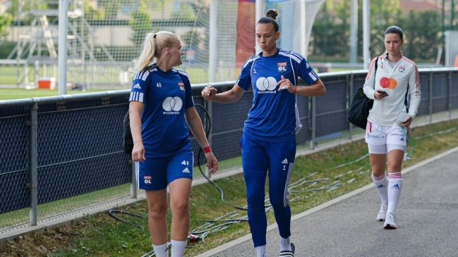 Tiane Endler se sumó a la pretemporada de Olympique Lyon