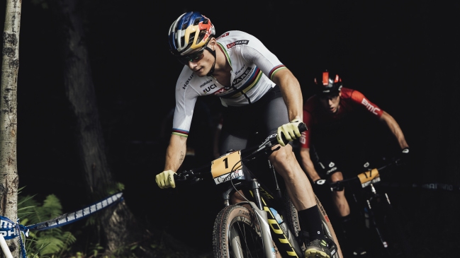 Martín Vidaurre arrasó en la octava fecha de la Copa del Mundo UCI