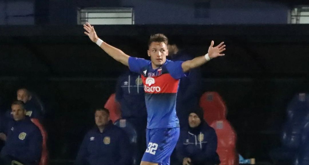 Mateo Retegui anotó dos golazos en la victoria de Tigre sobre Rosario Central de Carlos Tévez