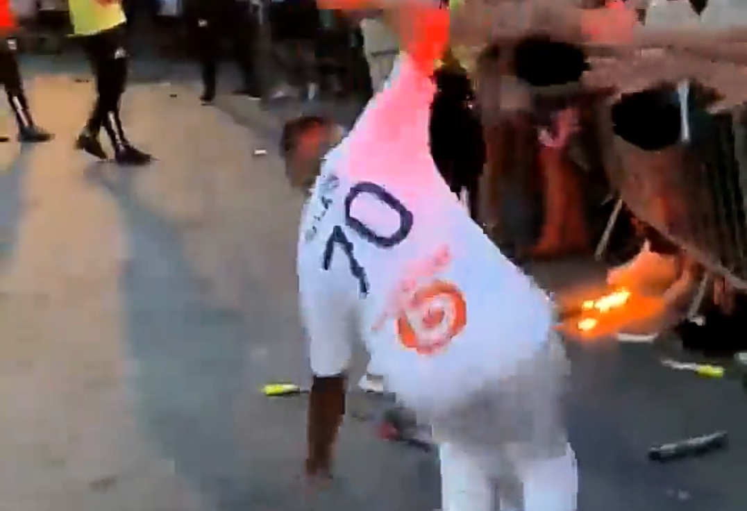 La casi caída de Alexis Sánchez en masivo recibimiento en Marsella