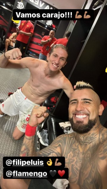 “Allá vamos semifinales”: Vidal siguió celebrando tras la victoria de Flamengo en la Libertadores