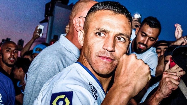 Alexis se siente más querido afuera: Los chilenos nunca tratamos de cuidar lo nuestro