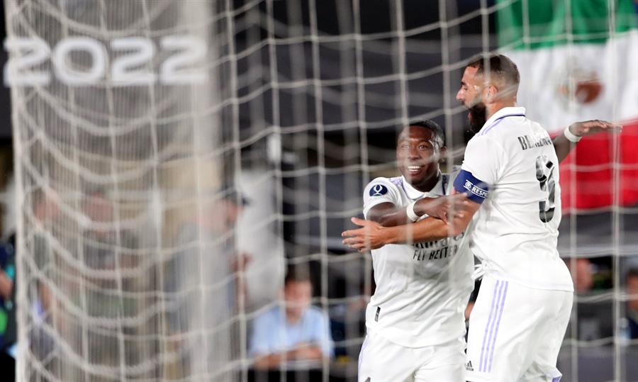 Los goles de Alaba y Benzema para la victoria del supercampeón Real Madrid ante Frankfurt