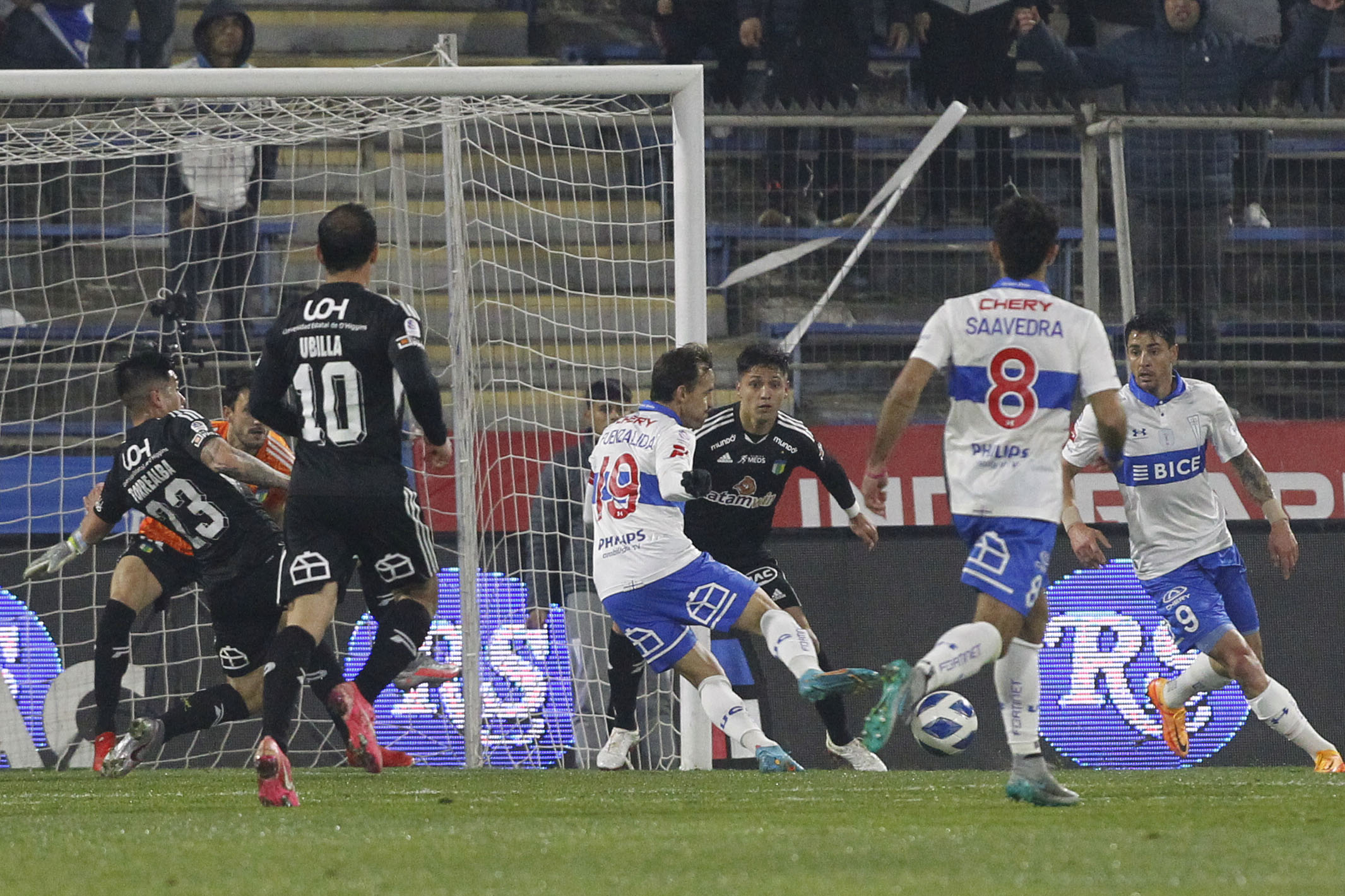 Fuenzalida apareció en el área para dar ventaja a la UC ante O’Higgins