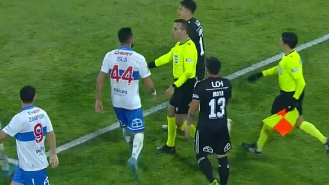 ¡Descontrolado! Isla tuvo “caliente” cruce con Diego Carrasco en frente de Piero Maza